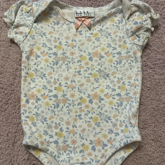 Baby Girl Clothing Bundle 5pc Carter’s Burt’s Bees Gerber 6-12 Months - Picture 8 of 11